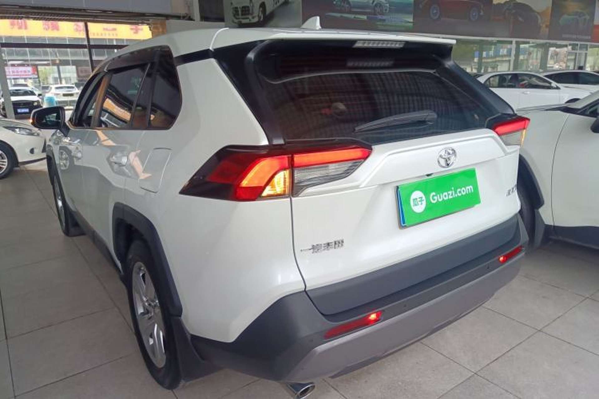 Used Toyota RAV4 2022 2.0L CVT Two-Wheel Drive Fashion Plus Edition Exterior 2