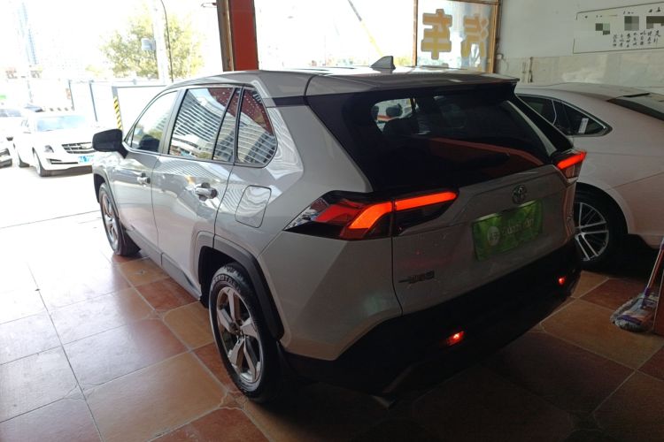 Used Toyota RAV4 2022 2.0L CVT Two-Wheel Drive Fashion Edition Exterior 2