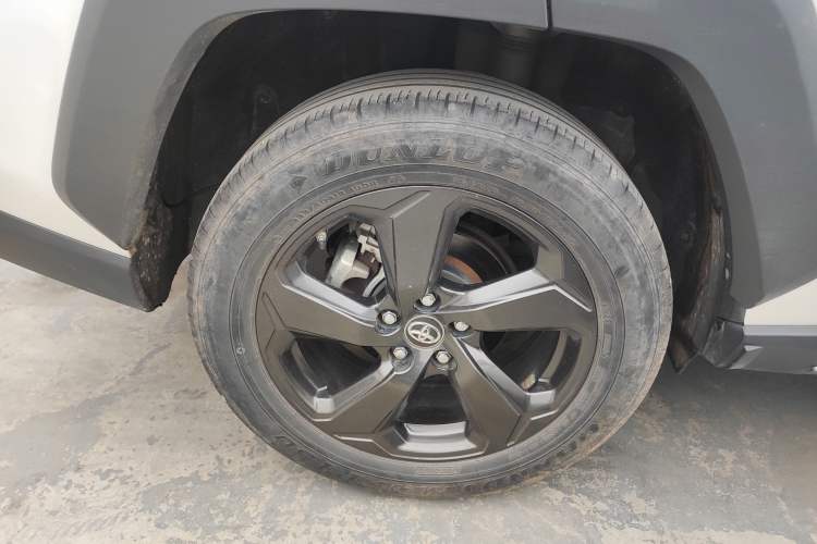 Used Toyota RAV4 2022 2.0L CVT 4x4 Fashion Edition Exterior 2
