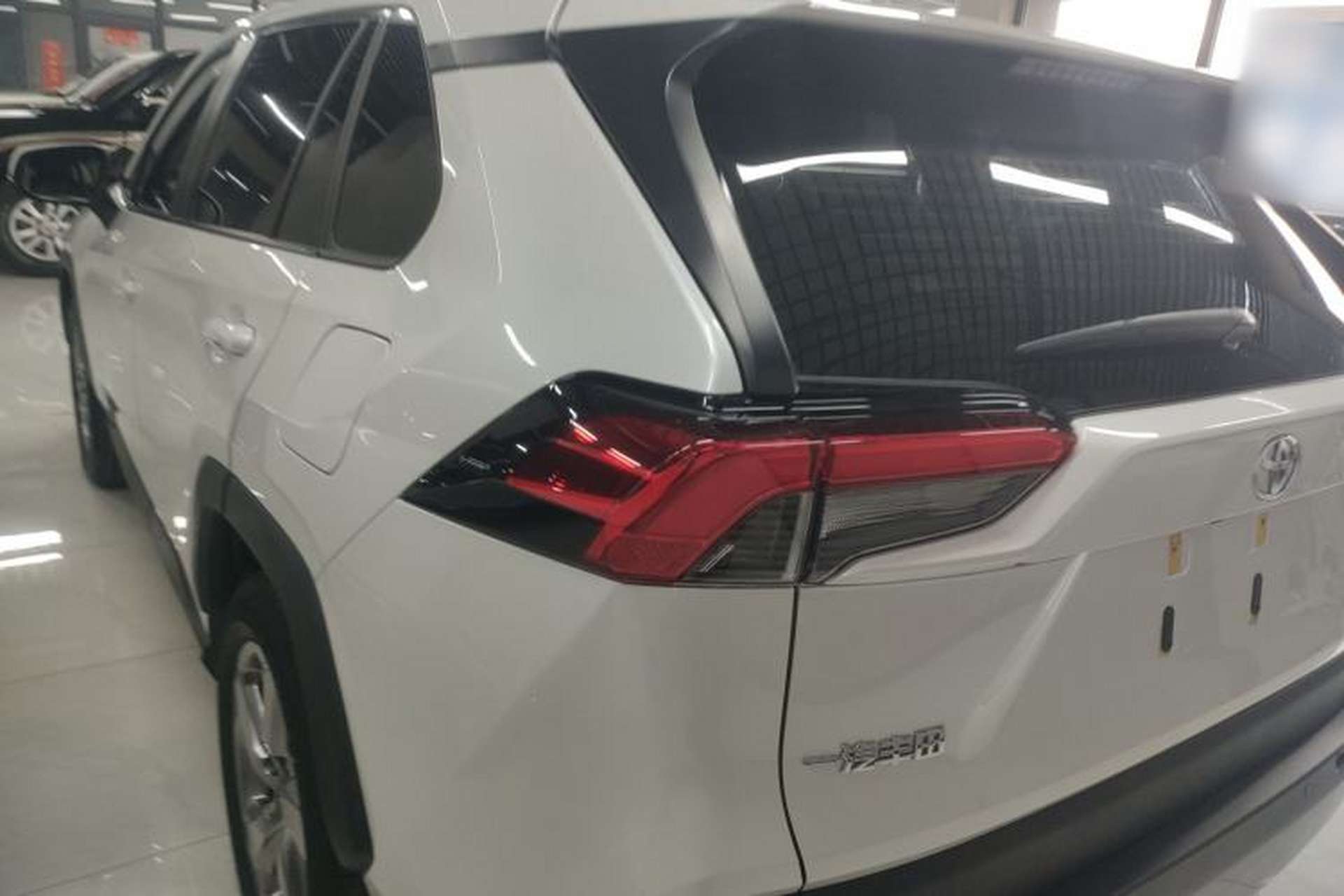 Used Toyota RAV4 2022 2.0L CVT Two-Wheel Drive Fashion Plus Edition Exterior 2