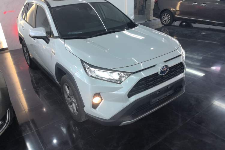 Used Toyota RAV4 2022 Dual-Engine 2.5L E-CVT Two-Wheel Drive Elite Edition Exterior 2