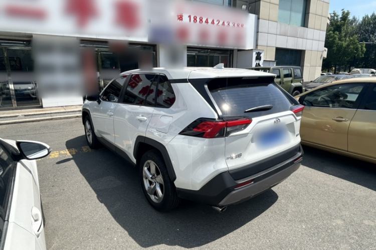 Used Toyota RAV4 2022 2.0L CVT Two-Wheel Drive Fashion Plus Edition Exterior 3