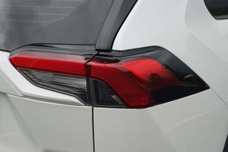 Used Toyota RAV4 2022 2.0L CVT Two-Wheel Drive Fashion Edition Exterior 3