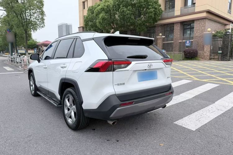 Used Toyota RAV4 2022 2.0L CVT Two-Wheel Drive Fashion Edition Exterior 3