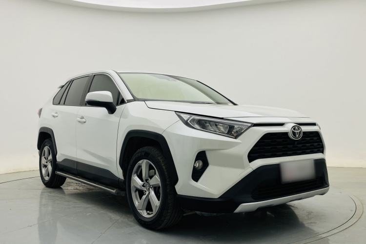 Used Toyota RAV4 2022 2.0L CVT Two-Wheel Drive Fashion Plus Edition Exterior 3