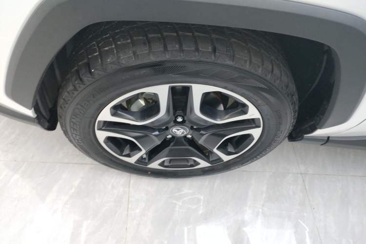 Used Toyota RAV4 2022 2.0L CVT Two-Wheel Drive Prestige Edition Exterior 4