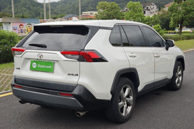 Used Toyota RAV4 2022 2.0L CVT Two-Wheel Drive Fashion Edition Exterior 4