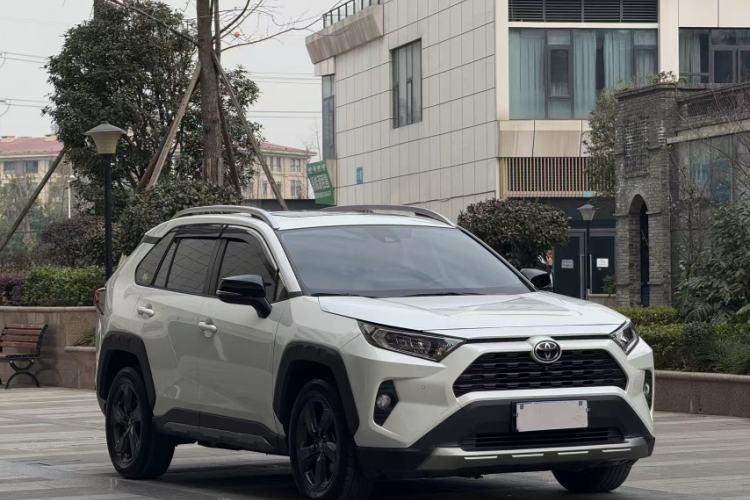 Used Toyota RAV4 2022 2.0L CVT 4x4 Fashion Edition Exterior 4