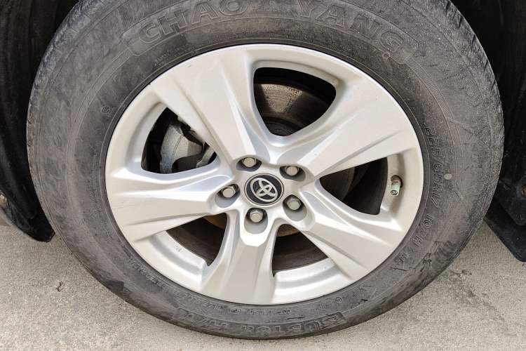 Used Toyota RAV4 2022 2.0L CVT Two-Wheel Drive Urban Edition Exterior 4