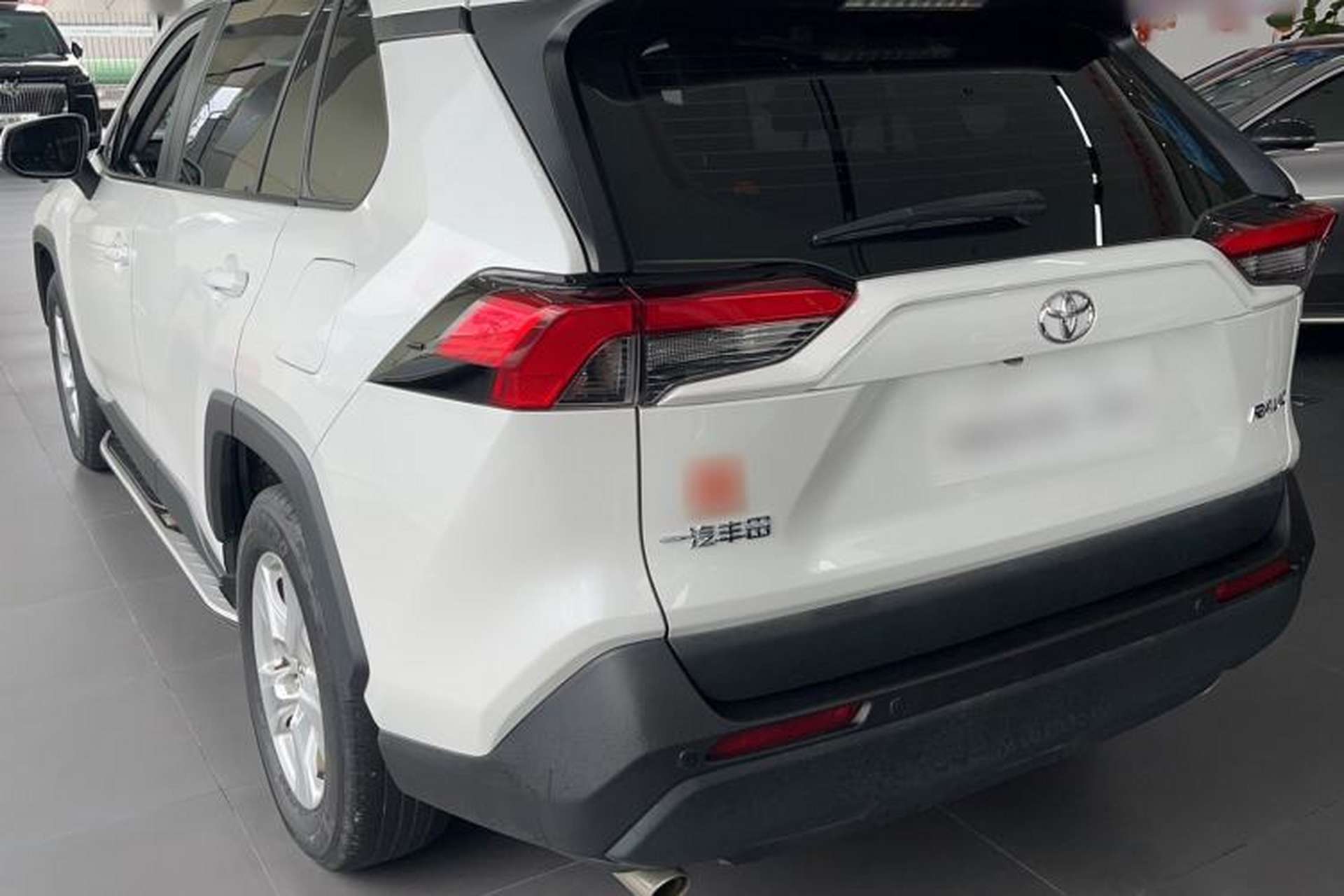 Used Toyota RAV4 2022 2.0L CVT Two-Wheel Drive Urban Edition Exterior 5