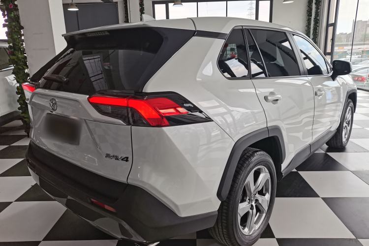 Used Toyota RAV4 2022 2.0L CVT Two-Wheel Drive Fashion Edition Exterior 5