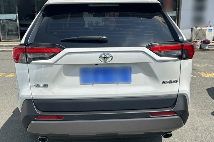 Used Toyota RAV4 2022 2.0L CVT Two-Wheel Drive Fashion Plus Edition Exterior 5