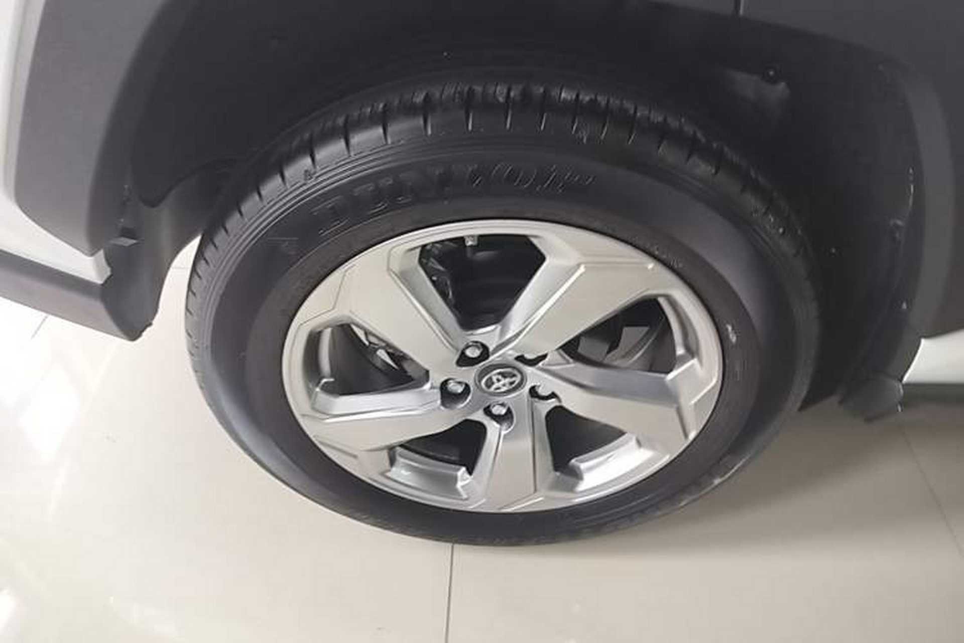 Used Toyota RAV4 2022 2.0L CVT Two-Wheel Drive Fashion Edition Exterior 5