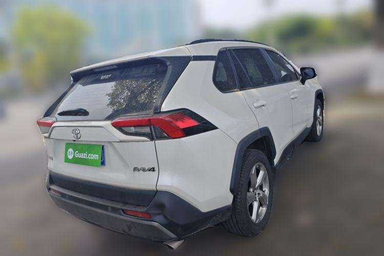 Used Toyota RAV4 2022 2.0L CVT Two-Wheel Drive Fashion Plus Edition Exterior 5