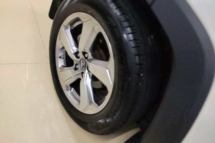 Used Toyota RAV4 2022 2.0L CVT Two-Wheel Drive Fashion Plus Edition Exterior 5