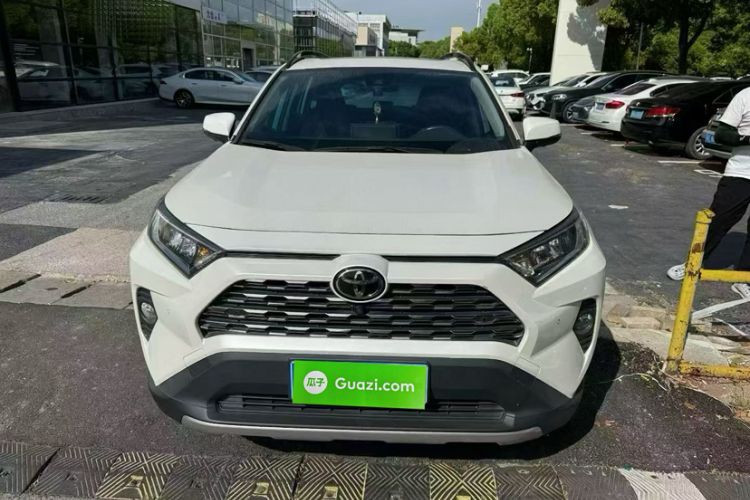 Used Toyota RAV4 2022 2.0L CVT Two-Wheel Drive Fashion Plus Edition Exterior 6
