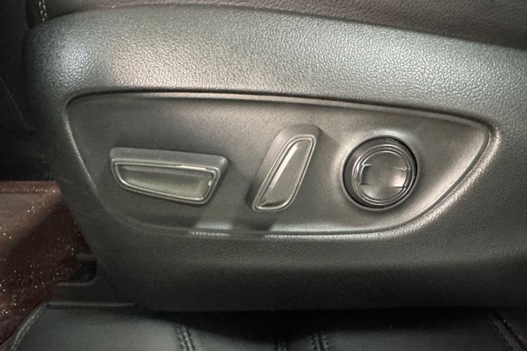 Used Toyota RAV4 2022 2.0L CVT Two-Wheel Drive Fashion Plus Edition Exterior 8