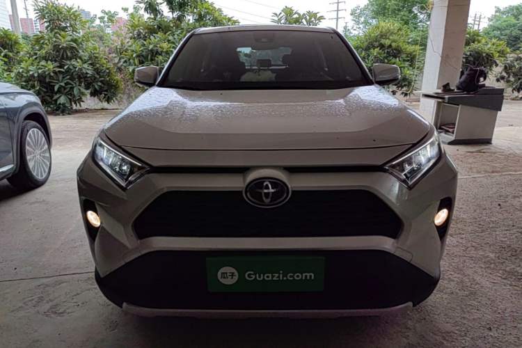 Used Toyota RAV4 2022 2.0L CVT Two-Wheel Drive Fashion Edition Front