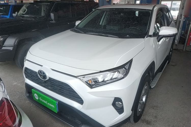 Used Toyota RAV4 2022 2.0L CVT Two-Wheel Drive Fashion Edition Front
