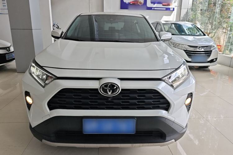 Used Toyota RAV4 2022 2.0L CVT Two-Wheel Drive Fashion Edition Front