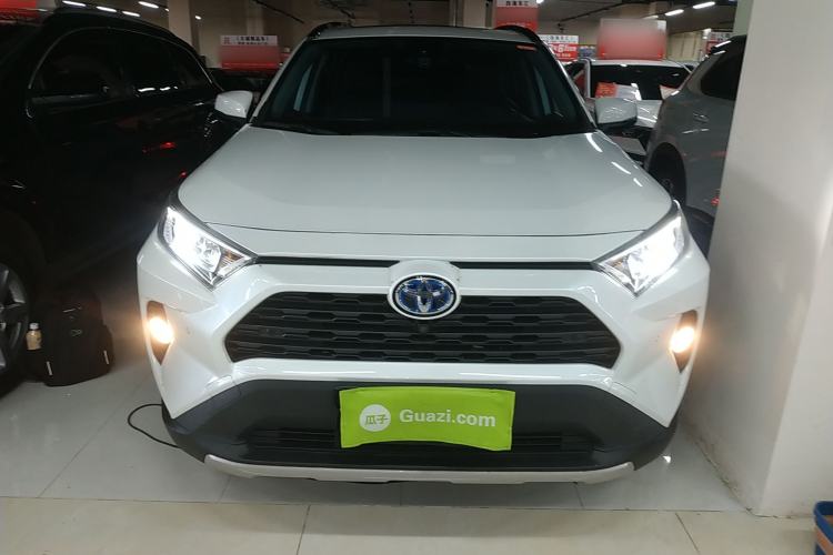 Used Toyota RAV4 2022 Dual-Engine 2.5L E-CVT Four-Wheel Drive Elite Plus Edition Front