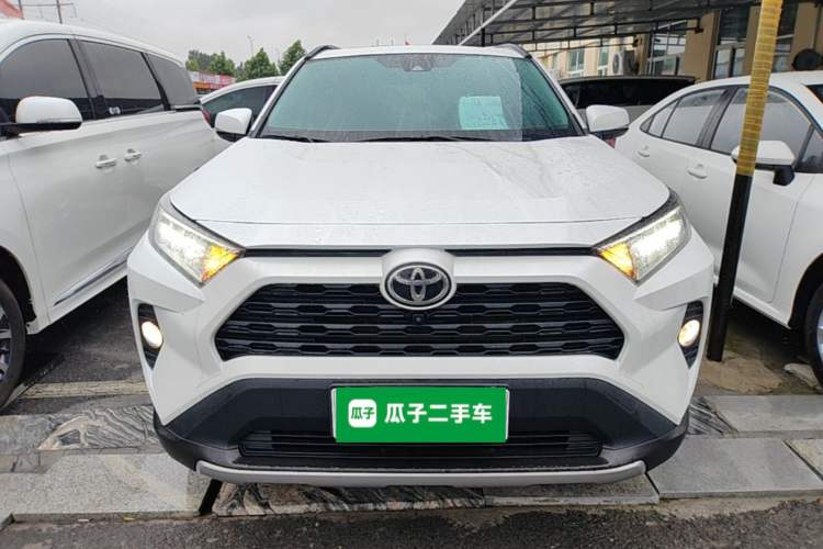 Used Toyota RAV4 2022 2.0L CVT Two-Wheel Drive Fashion Edition Front
