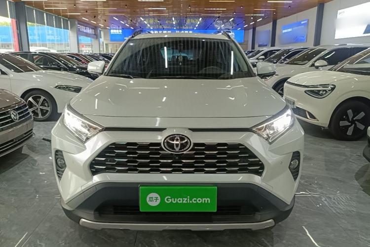 Used Toyota RAV4 2022 2.0L CVT Two-Wheel Drive Fashion Plus Edition Front
