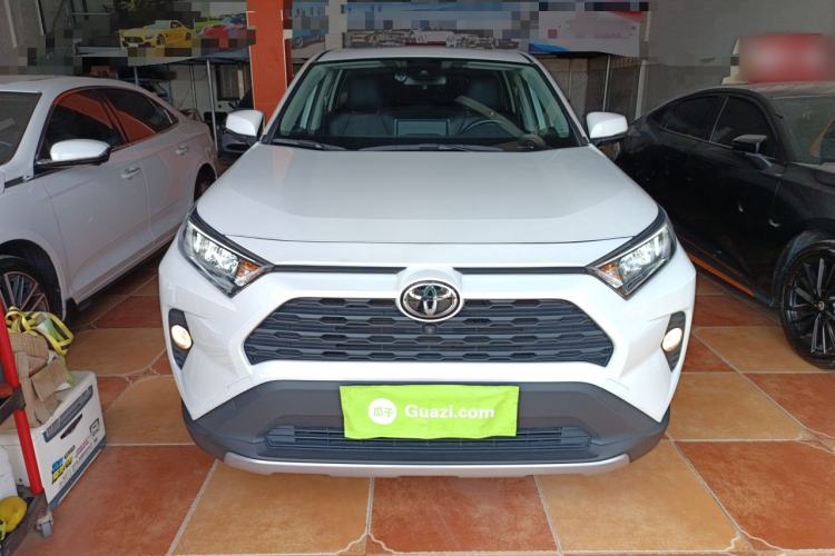 Used Toyota RAV4 2022 2.0L CVT Two-Wheel Drive Fashion Edition Front