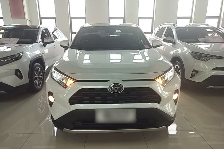 Used Toyota RAV4 2022 2.0L CVT Two-Wheel Drive Fashion Edition Front