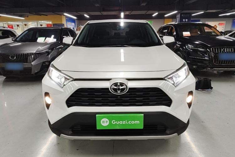 Used Toyota RAV4 2022 2.0L CVT Two-Wheel Drive Fashion Plus Edition Front