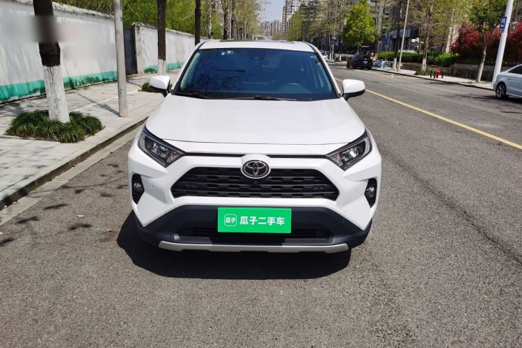 Used Toyota RAV4 2022 2.0L CVT Two-Wheel Drive Fashion Plus Edition Front