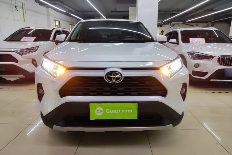 Used Toyota RAV4 2022 2.0L CVT Two-Wheel Drive Fashion Plus Edition Front