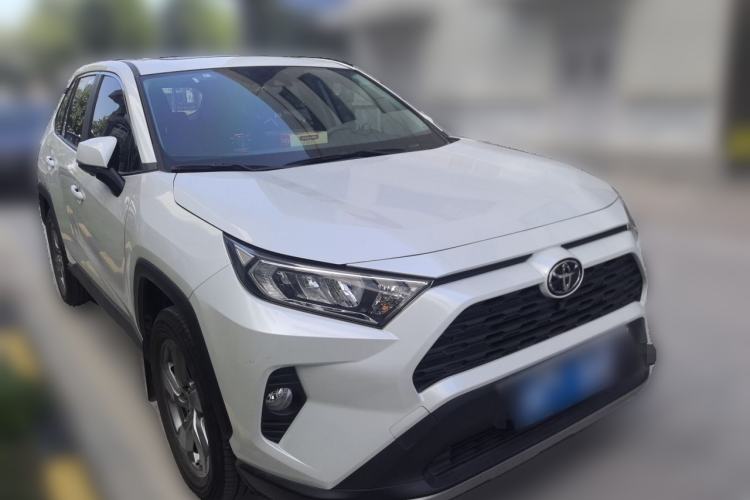 Used Toyota RAV4 2022 2.0L CVT Two-Wheel Drive Fashion Plus Edition Front Right 45 Deg