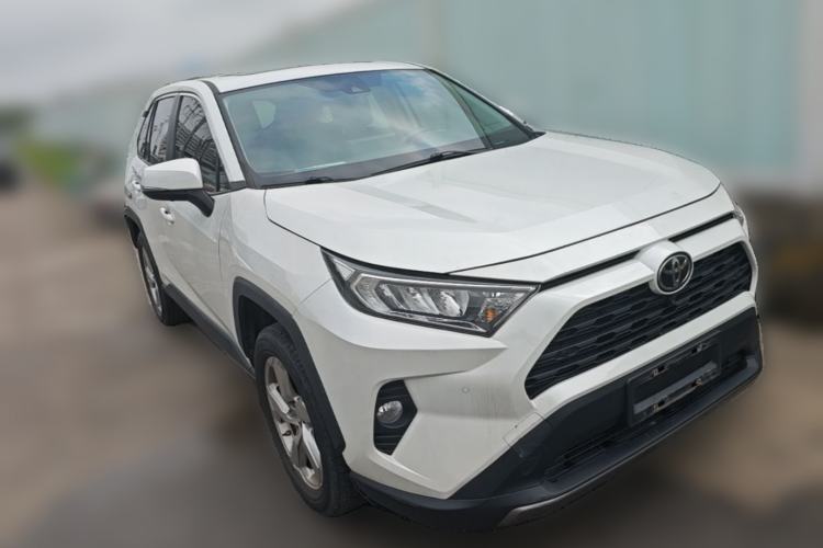 Used Toyota RAV4 2022 2.0L CVT Two-Wheel Drive Fashion Plus Edition Front Right 45 Deg