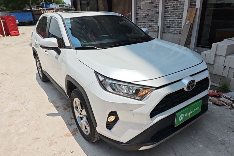 Used Toyota RAV4 2022 2.0L CVT Two-Wheel Drive Fashion Plus Edition Front Right 45 Deg