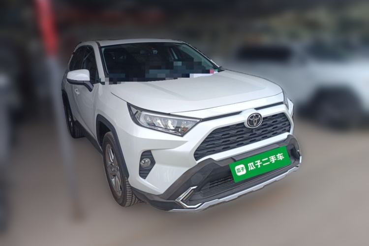 Used Toyota RAV4 2022 2.0L CVT Two-Wheel Drive Fashion Edition Front Right 45 Deg