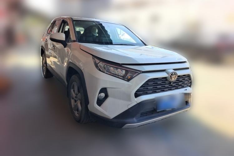 Used Toyota RAV4 2022 2.0L CVT Two-Wheel Drive Fashion Edition Front Right 45 Deg