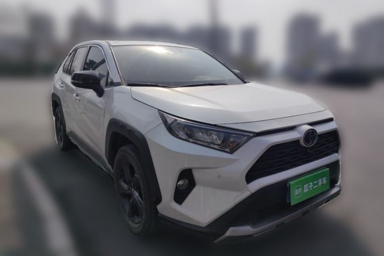 Used Toyota RAV4 2022 2.0L CVT 4x4 Style Plus Edition Front Right 45 Deg