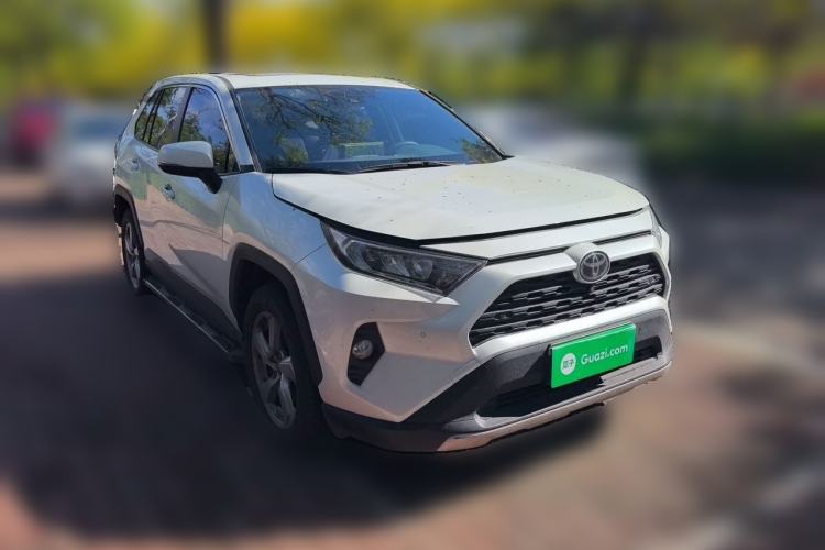 Used Toyota RAV4 2022 2.0L CVT Two-Wheel Drive Fashion Plus Edition Front Right 45 Deg