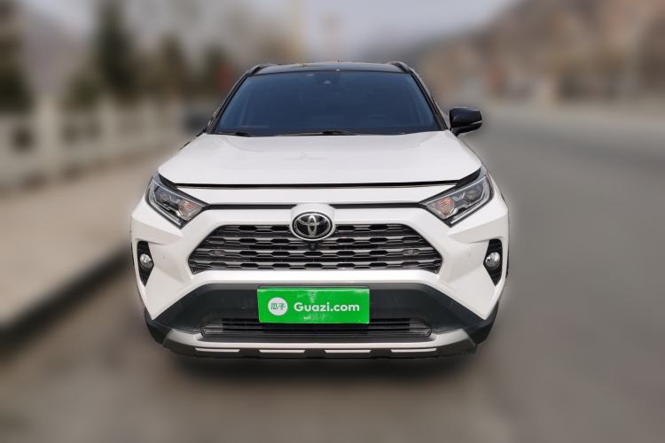 Used Toyota RAV4 2022 2.0L CVT Four-Wheel Drive Premium Edition Front