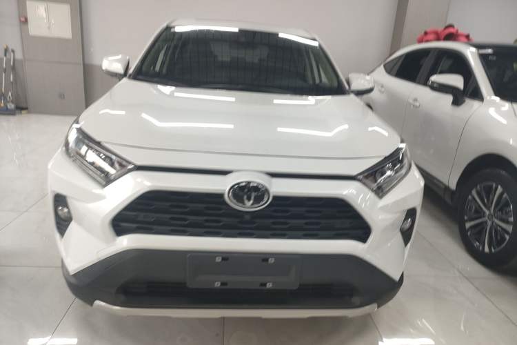 Used Toyota RAV4 2022 2.0L CVT Two-Wheel Drive Fashion Plus Edition Front