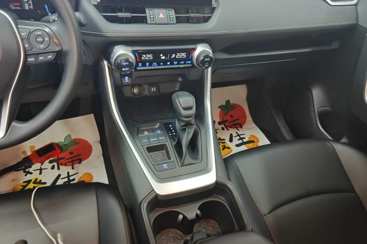 Used Toyota RAV4 2022 Dual-Engine 2.5L E-CVT Two-Wheel Drive Elite Edition Gear Lever