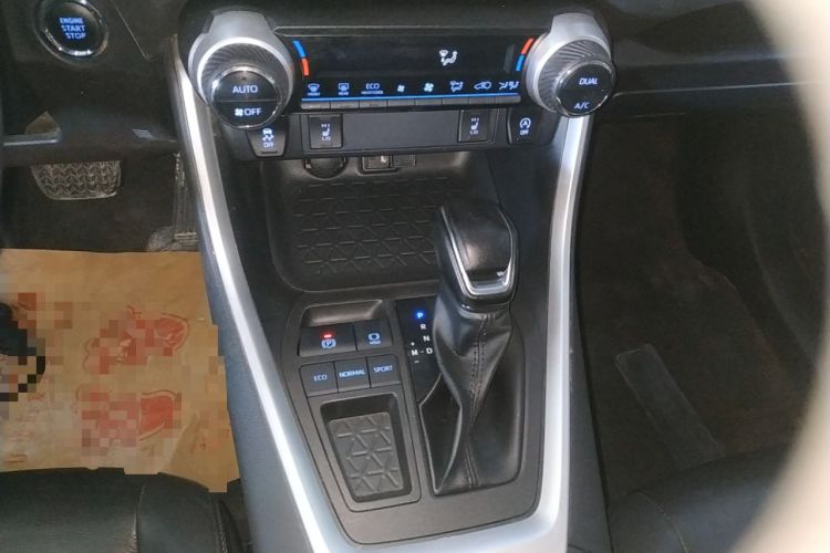 Used Toyota RAV4 2022 2.0L CVT Two-Wheel Drive Fashion Plus Edition Gear Lever