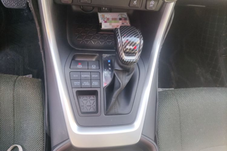 Used Toyota RAV4 2022 2.0L CVT 4x4 Style Plus Edition Gear Lever