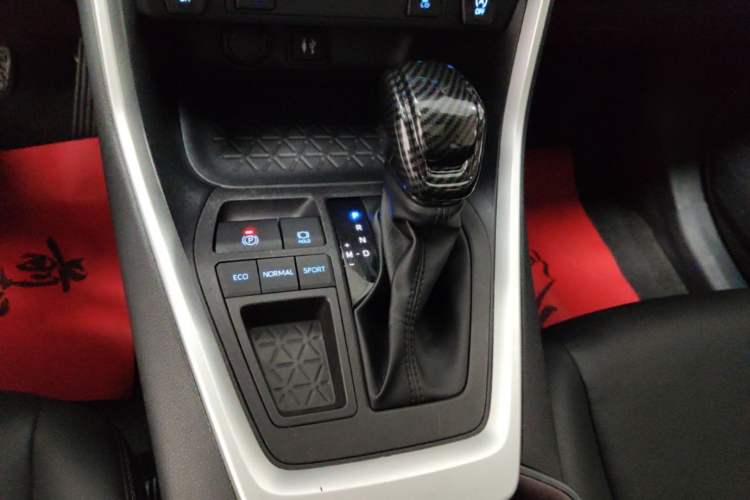 Used Toyota RAV4 2022 2.0L CVT Two-Wheel Drive Fashion Plus Edition Gear Lever