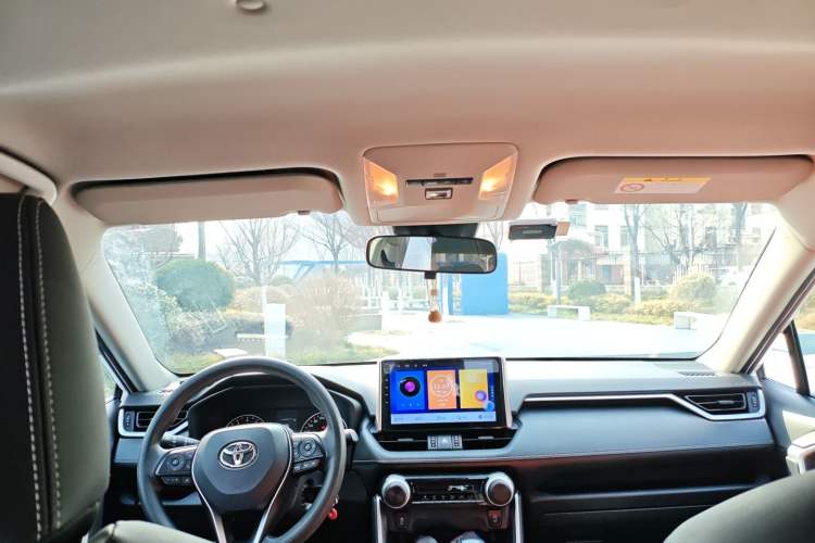 Used Toyota RAV4 2022 2.0L CVT Two-Wheel Drive Urban Edition Headliner