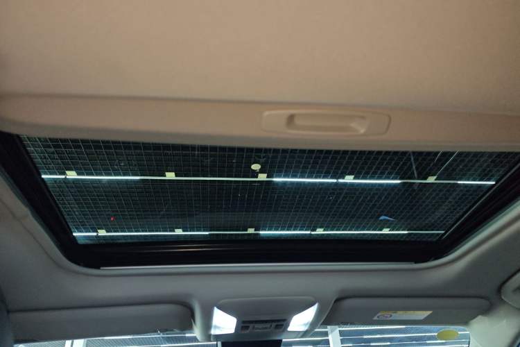 Used Toyota RAV4 2022 Dual-Engine 2.5L E-CVT Four-Wheel Drive Elite Plus Edition Headliner