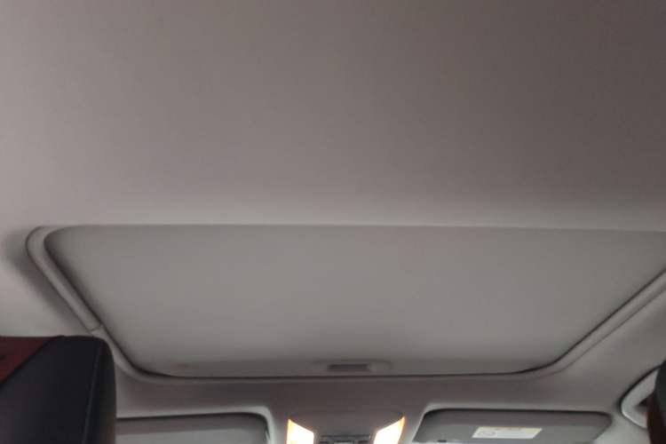 Used Toyota RAV4 2022 2.0L CVT Two-Wheel Drive Fashion Plus Edition Headliner