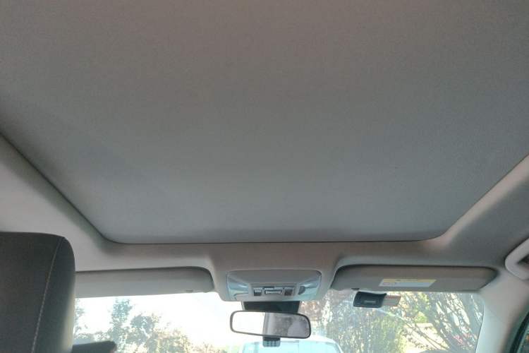 Used Toyota RAV4 2022 2.0L CVT Two-Wheel Drive Prestige Edition Headliner