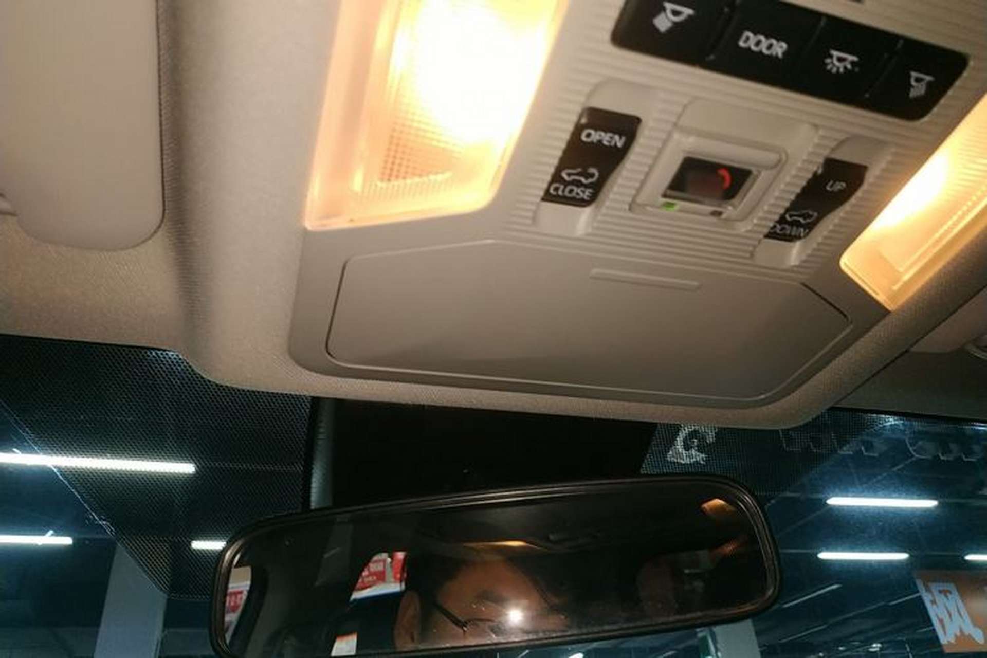 Used Toyota RAV4 2022 Dual-Engine 2.5L E-CVT Four-Wheel Drive Elite Plus Edition Headliner
